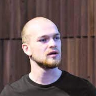 Portrait of Tim Baccaert